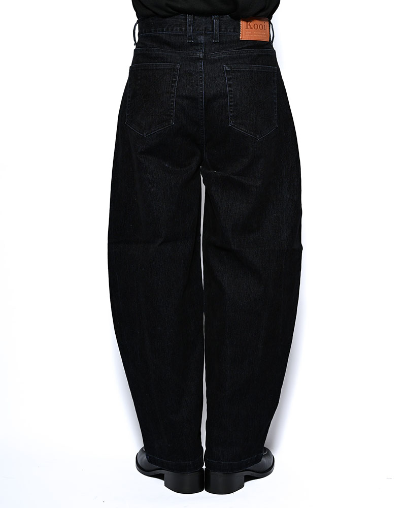 FLOCKY DENIM CURVE PANTS -BLACK-