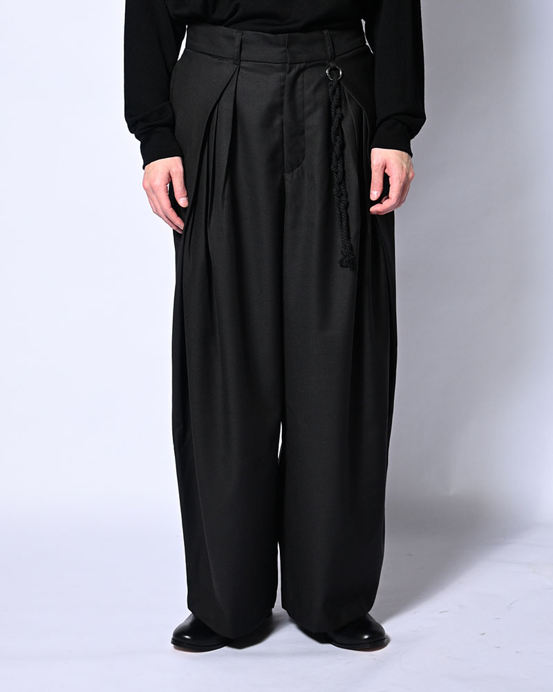 5 TUCK PANTS -BLACK-