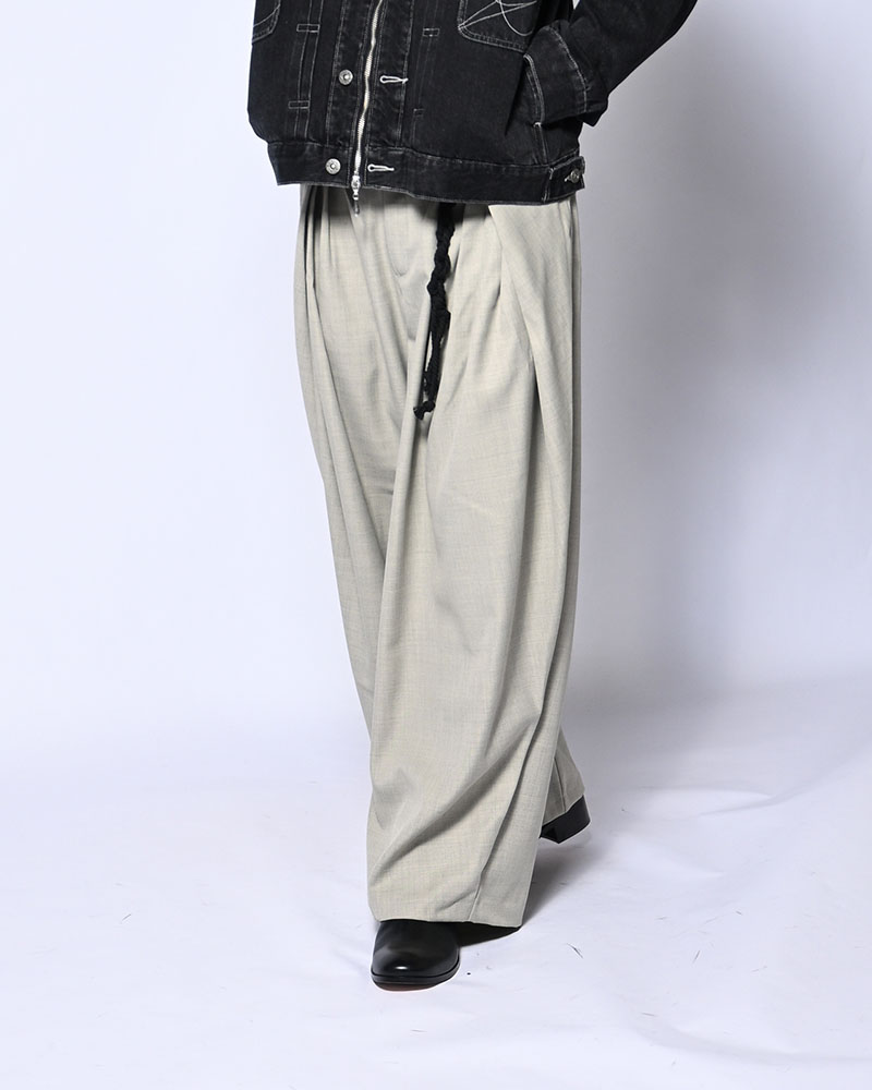 5 TUCK PANTS -GRAY-