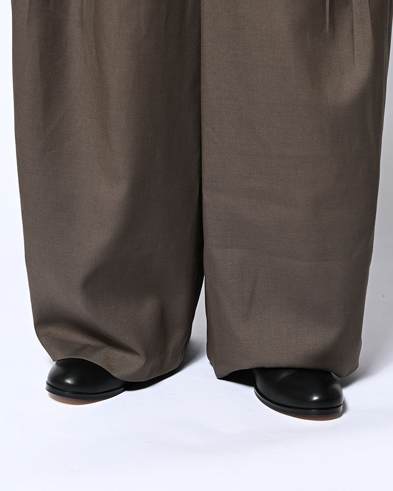 5 TUCK PANTS -GREIGE-