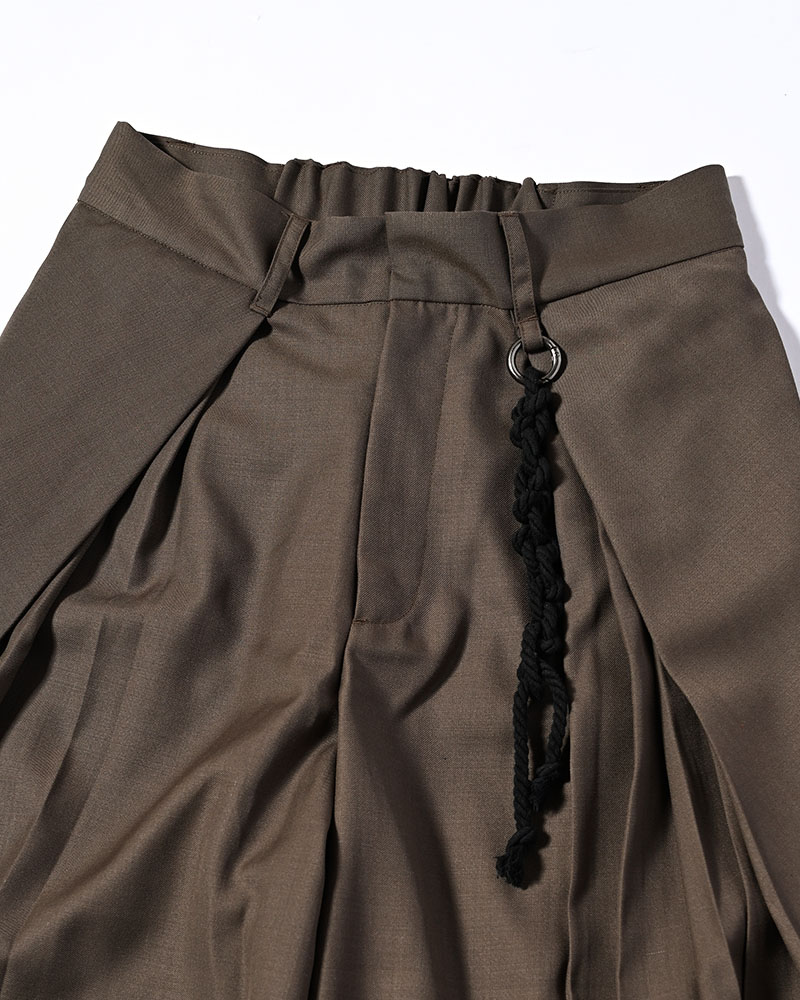 5 TUCK PANTS -GREIGE-