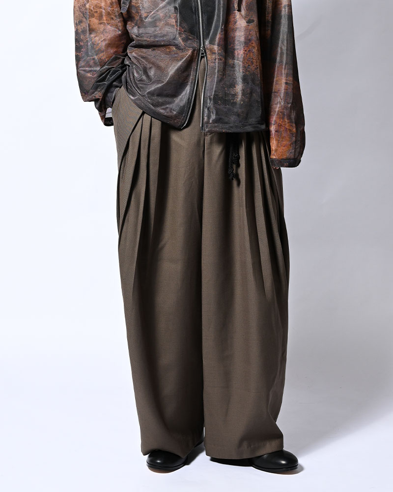 5 TUCK PANTS -GREIGE-