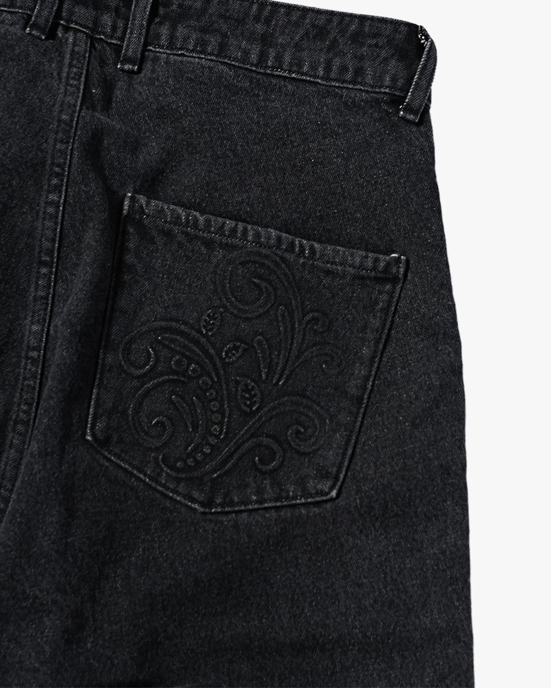 EMBOSS DENIM PANTS -BLACK-