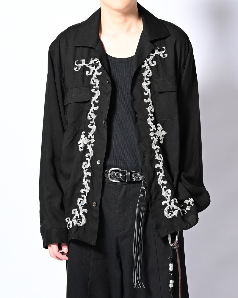 CROSS STITCH ORNAMENT SHIRT -BLACK-
