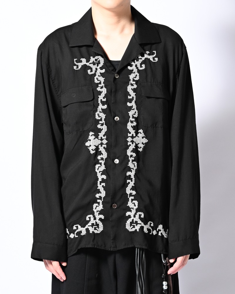 CROSS STITCH ORNAMENT SHIRT -BLACK-