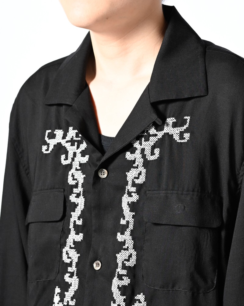 CROSS STITCH ORNAMENT SHIRT -BLACK-