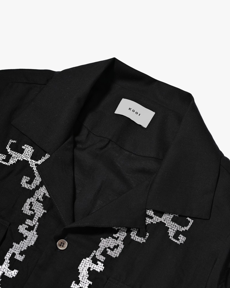 CROSS STITCH ORNAMENT SHIRT -BLACK-