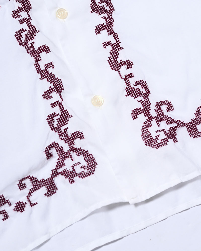 CROSS STITCH ORNAMENT SHIRT -WHITE-