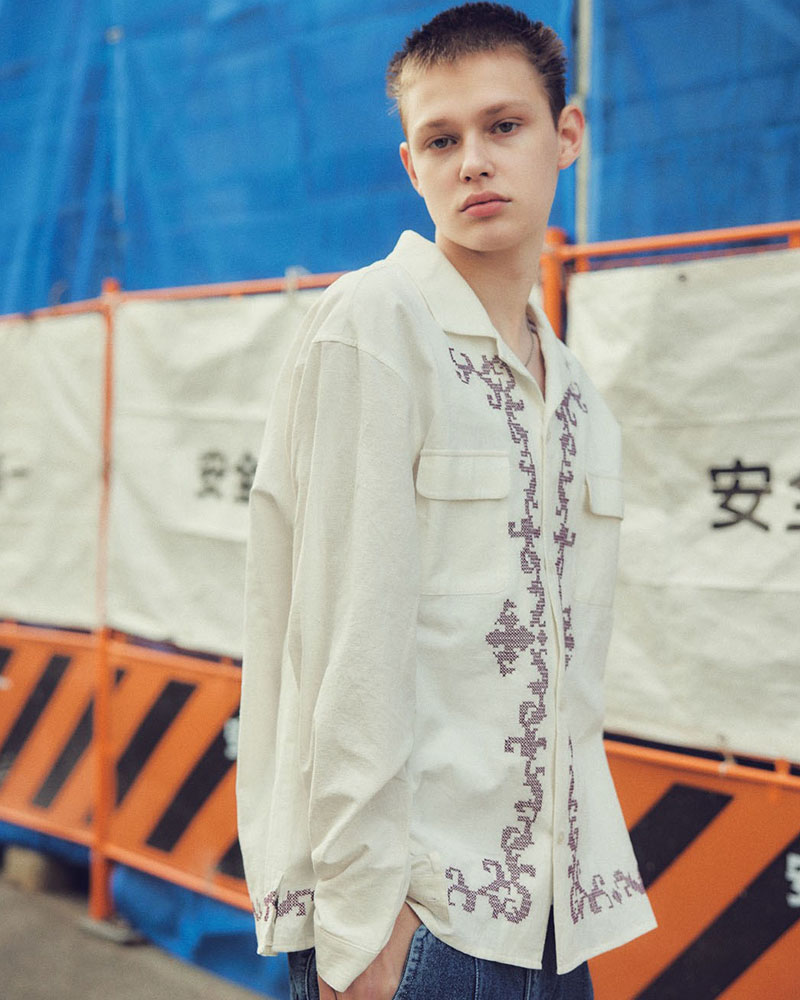 CROSS STITCH ORNAMENT SHIRT -WHITE-