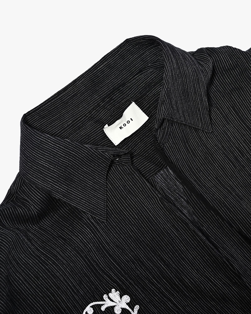 CHAIN FLOWER CUT OFF SHIRT -BLACK-