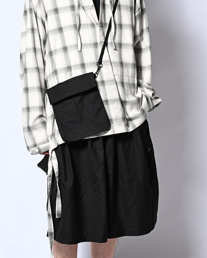 SACOCHE CARGO SHORTS -BLACK-