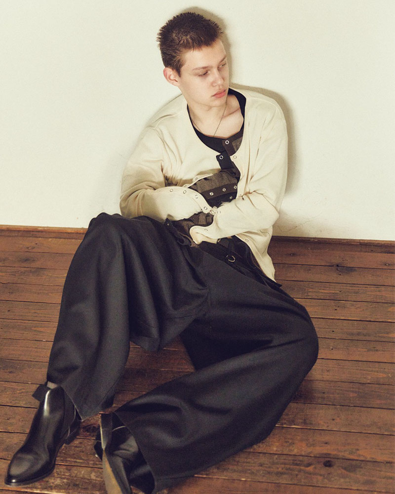 STITCH PANEL RIBBED CARDIGAN -BLACK-