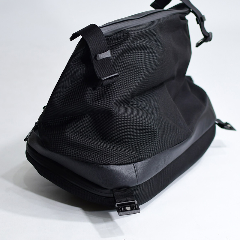 ADJUSTBIG SLING BAG -BLACK-