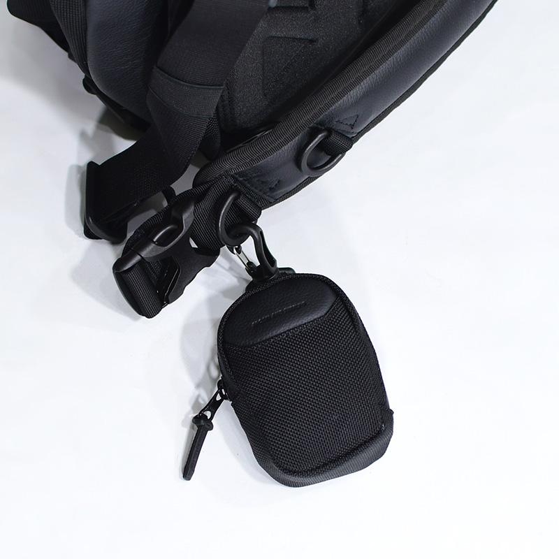 ADJUSTBIG SLING BAG -BLACK-