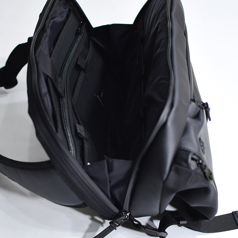 ADJUSTBIG SLING BAG -BLACK-