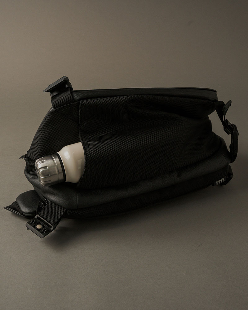 Adjust sling multi bag -BLACK-