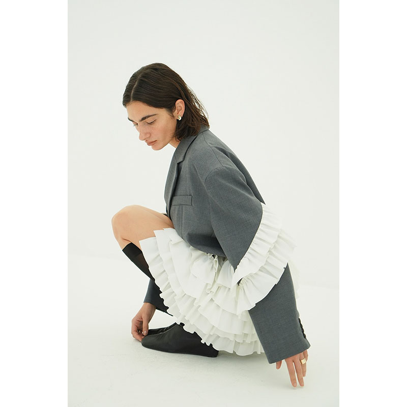 FRILLED TAILORED JKT -GRY-