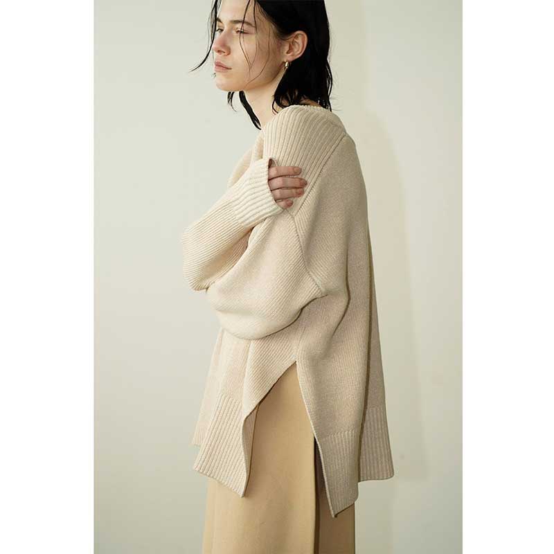 W FACE CUT NECK WIDE KNIT TOPS -IVORY- | IN ONLINE STORE