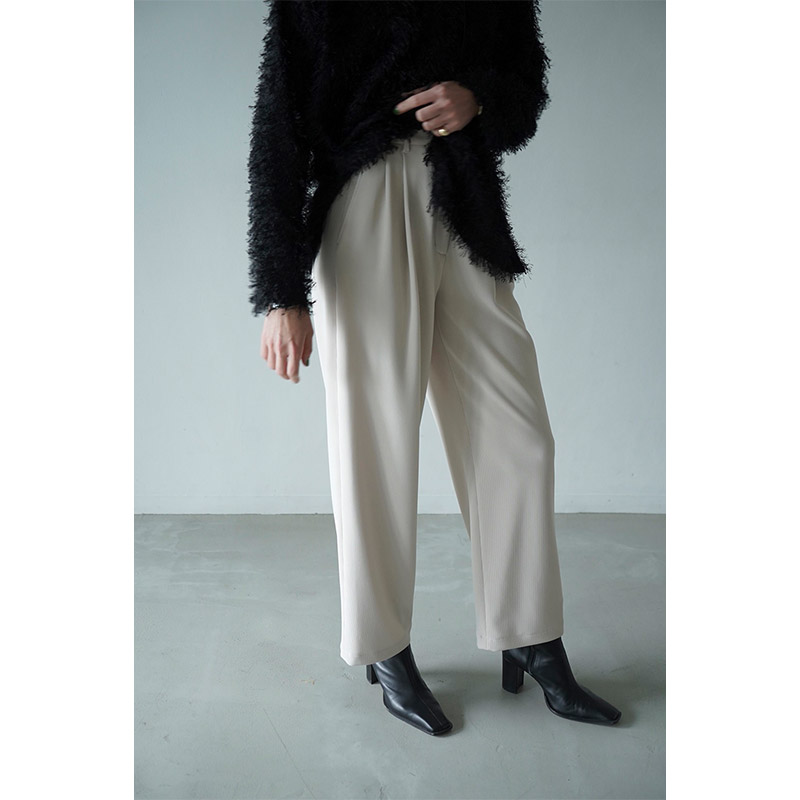 RIB STRIPE TUCK PANTS -IVORY- | IN ONLINE STORE