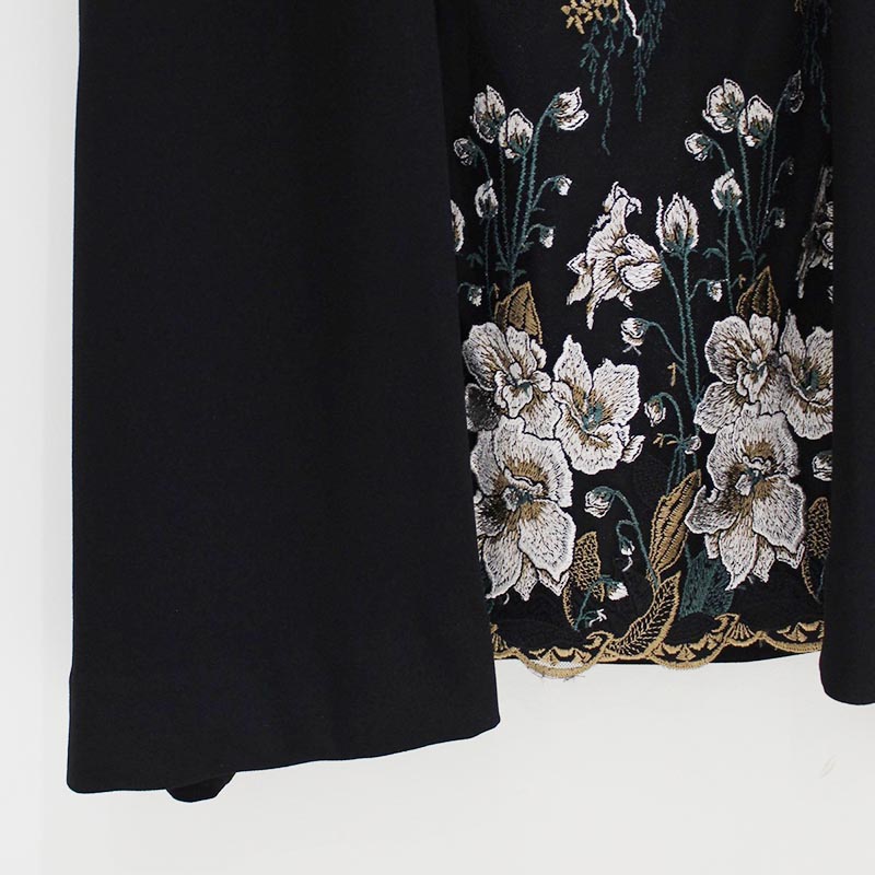 FRAMED FLOWER LACE DRESS -BLACK-