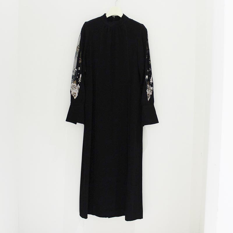 PETAL SLEEVE LACE DRESS -BLACK-