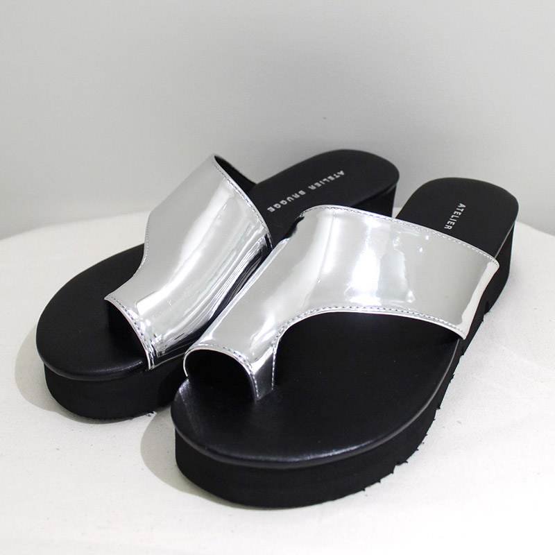THONG SANDALS -SILVER-