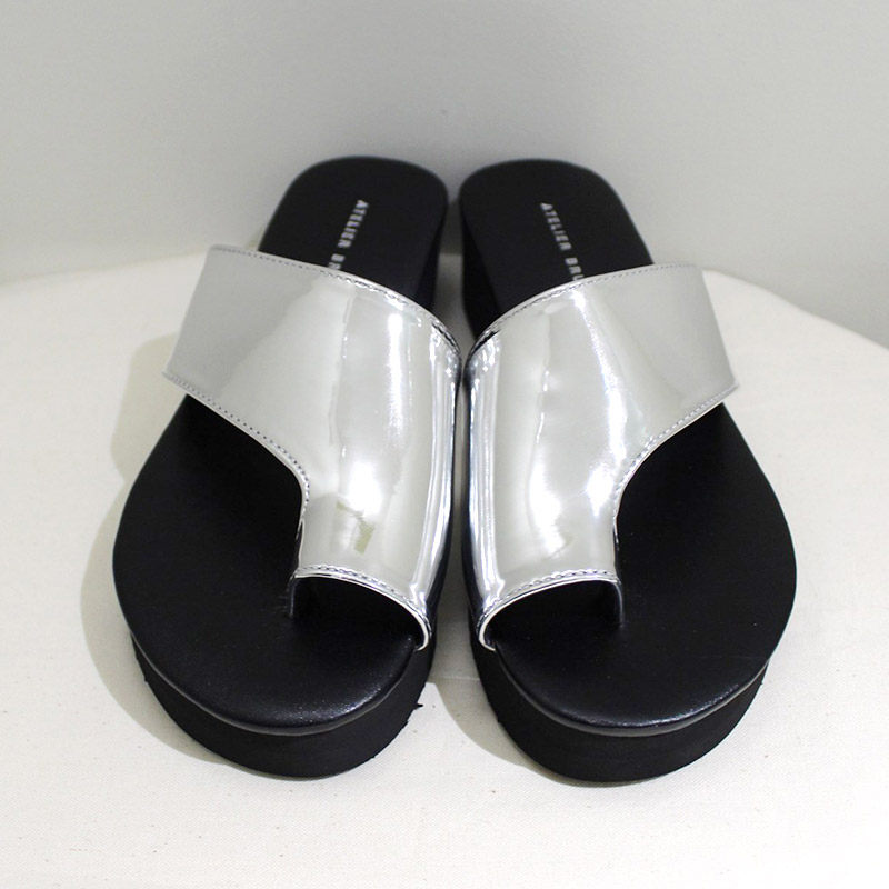 THONG SANDALS -SILVER-
