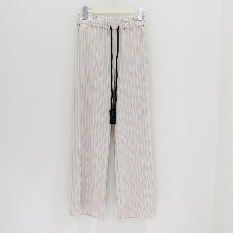 RELAXED PLEATS PT -WHITE-