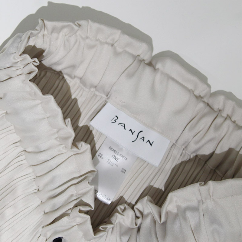 RELAXED PLEATS PT -WHITE-