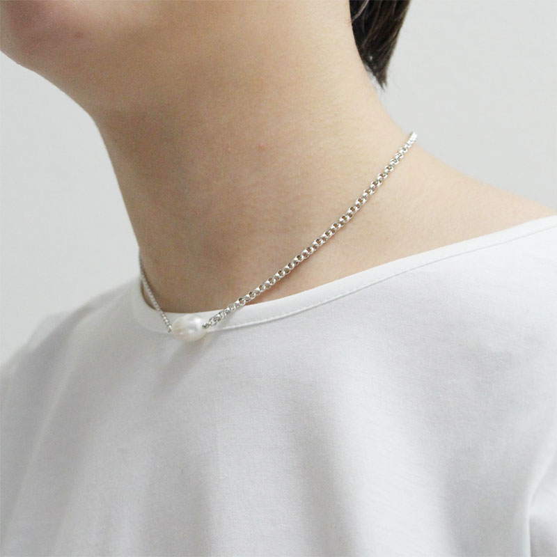 NAVA PEARL NECKLACE -SILVER- | IN ONLINE STORE