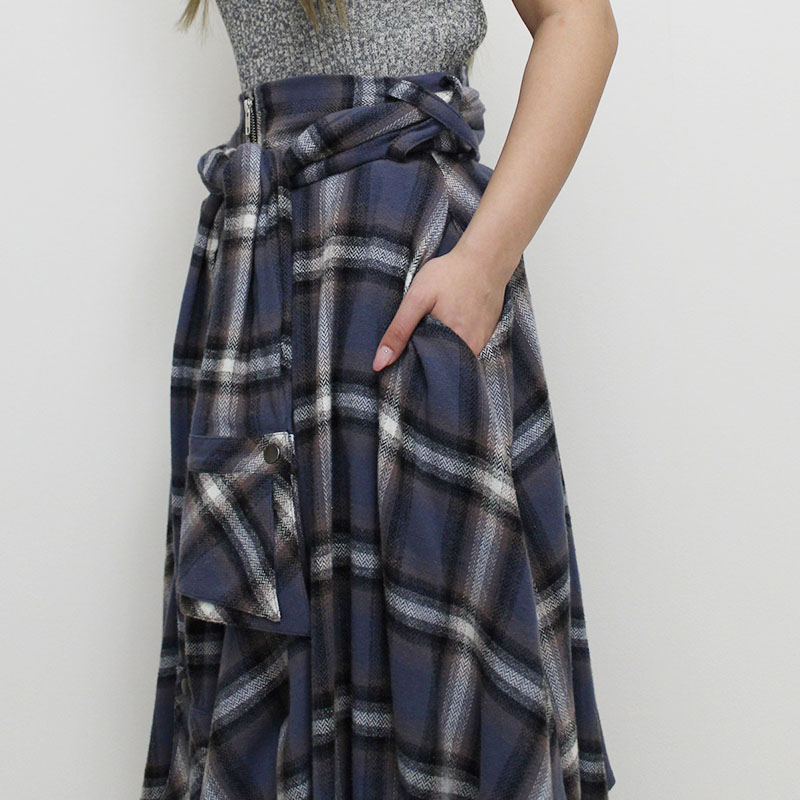DRAPE SQUARE SK WITH SLEEVE BELT -BLUE-