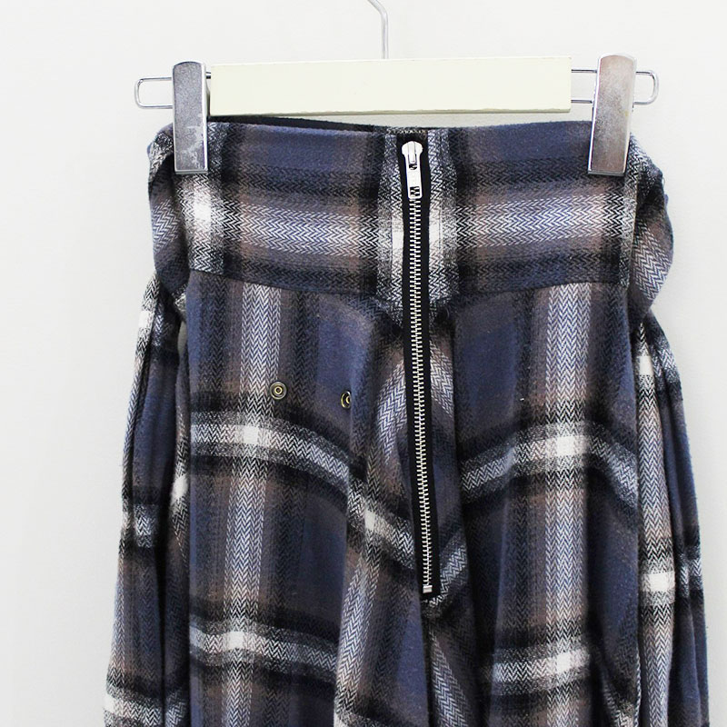 DRAPE SQUARE SK WITH SLEEVE BELT -BLUE-