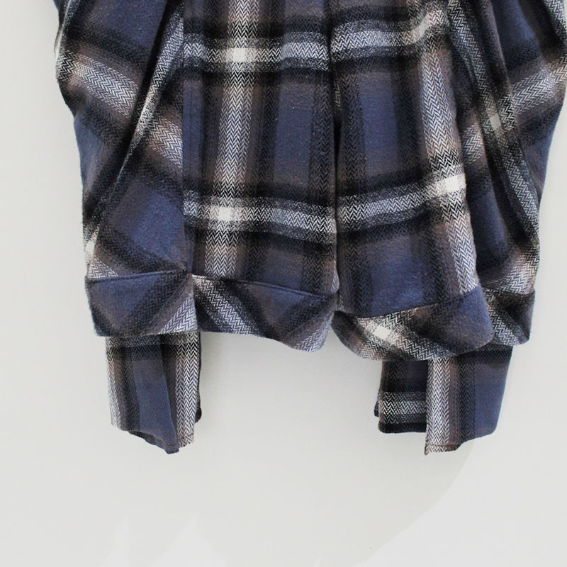 DRAPE POCKET SHORTS -BLUE-