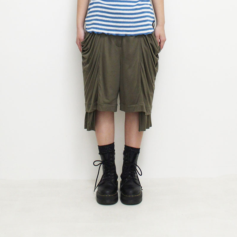 DRAPE POCKET SHORTS -KHAKI-