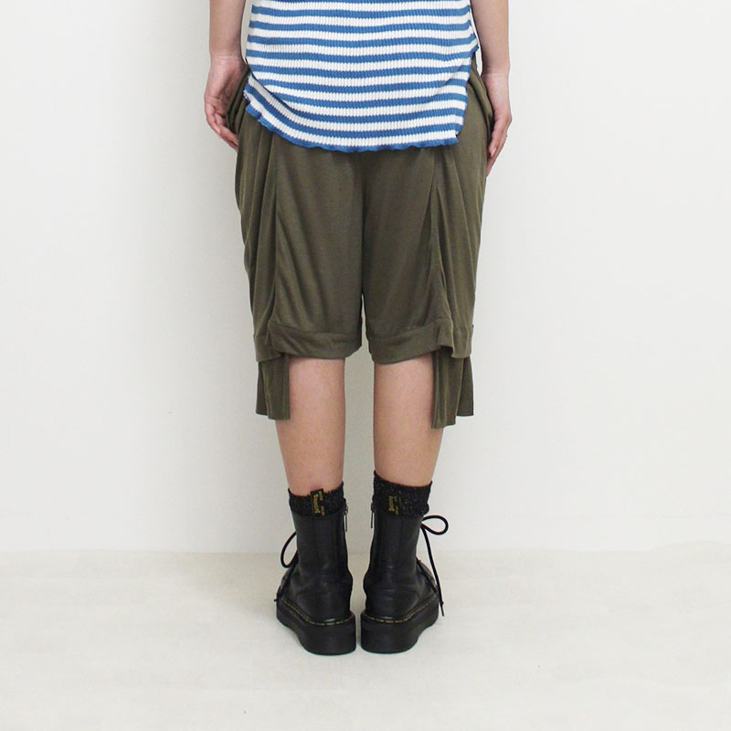 DRAPE POCKET SHORTS -KHAKI-