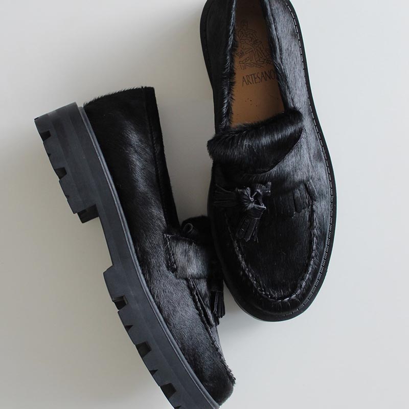 PONY LOAFER -BLACK-