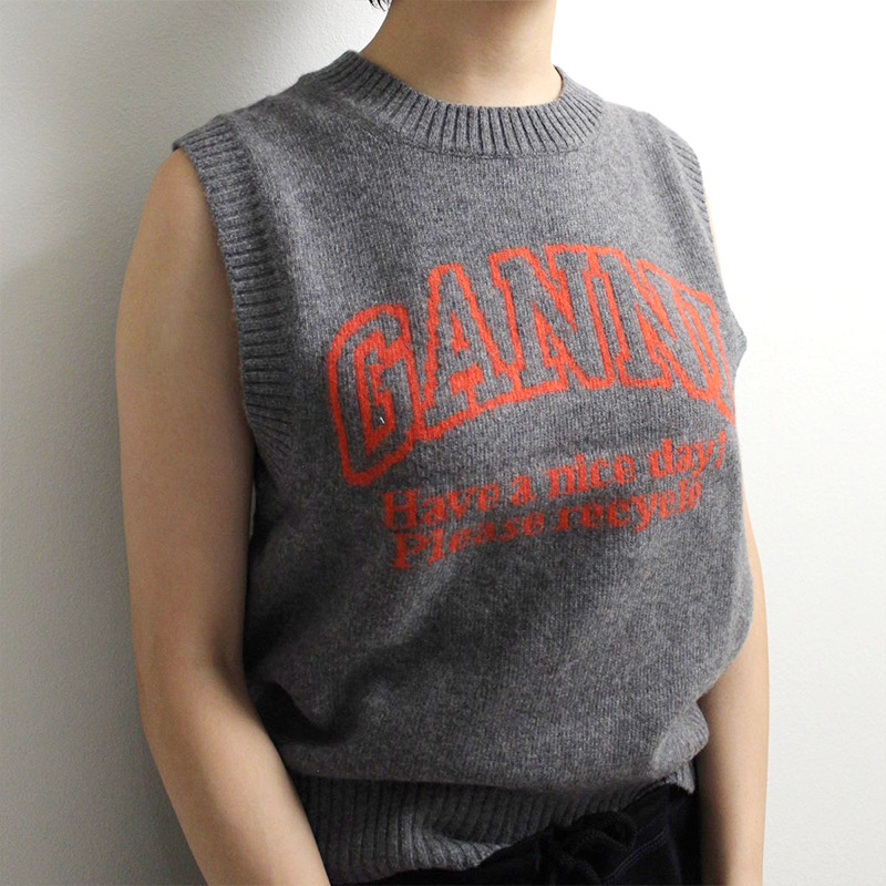 GRAPHIC VEST -GRAY- | IN ONLINE STORE