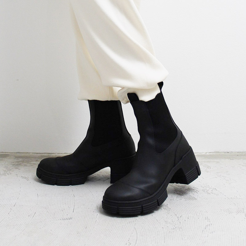 RECYCLED RUBBER HEELED CITY BOOT -BLACK- | IN ONLINE STORE