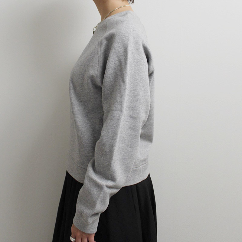 ISOLI RAGLAN SOLID SWEATSHIRT -GRAY- | IN ONLINE STORE