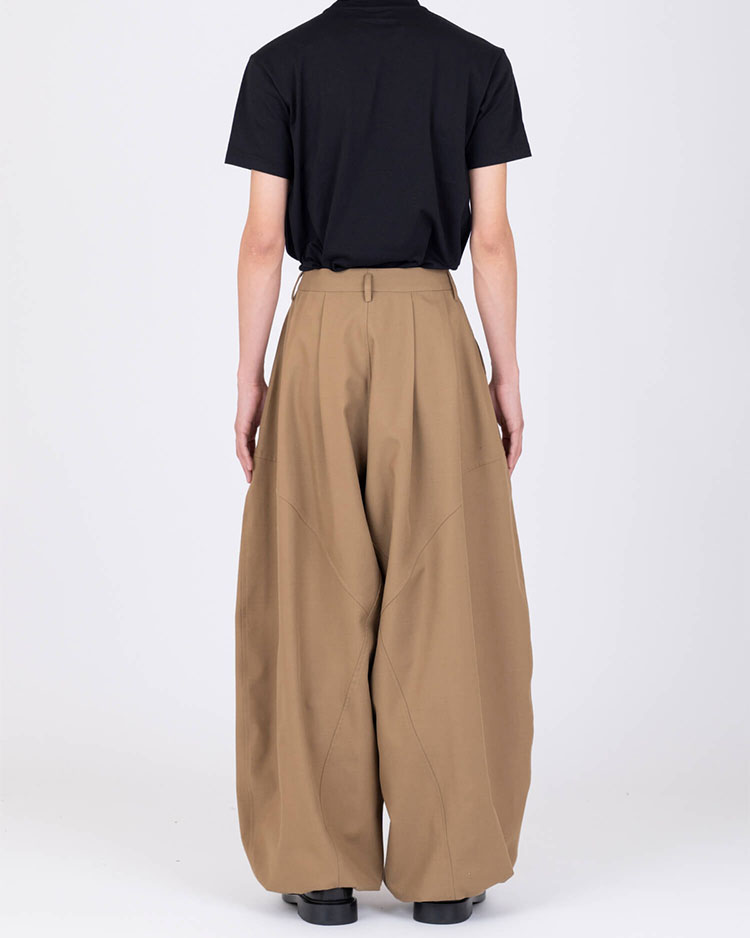GABARDINE BALLOON TROUSERS -BEIGE-