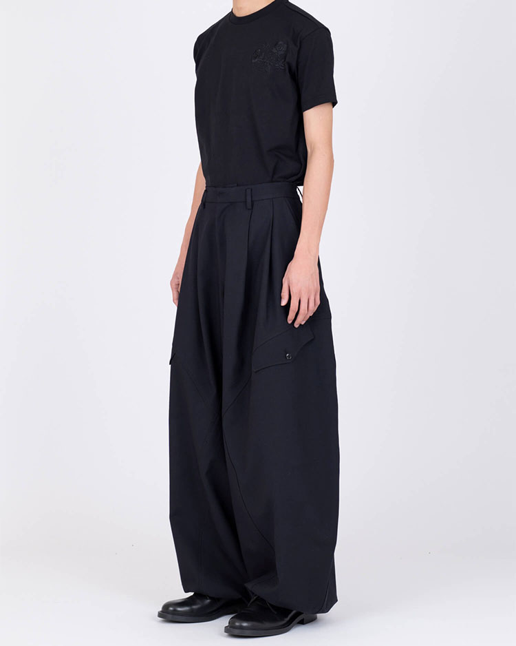 GABARDINE BALLOON TROUSERS -BLACK-