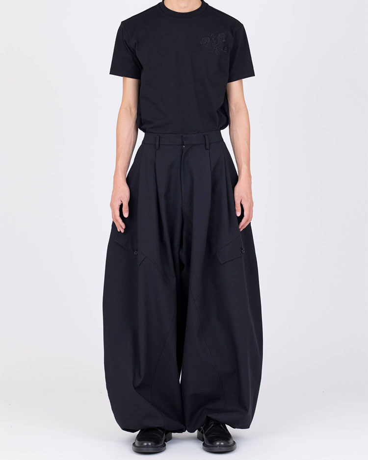 GABARDINE BALLOON TROUSERS -BLACK-