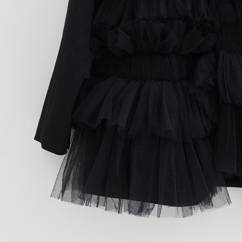 GATHERED TULLE BLAZER -BLACK-