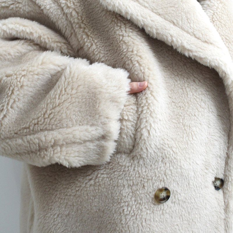 VOLUME WOOL BOA COAT -BEIGE- | IN ONLINE STORE